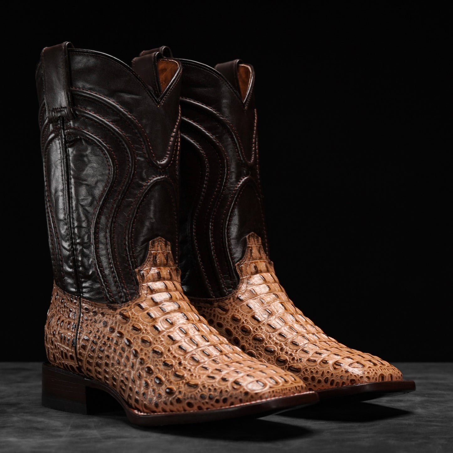 Orix Caiman Horn Back – Square Toe